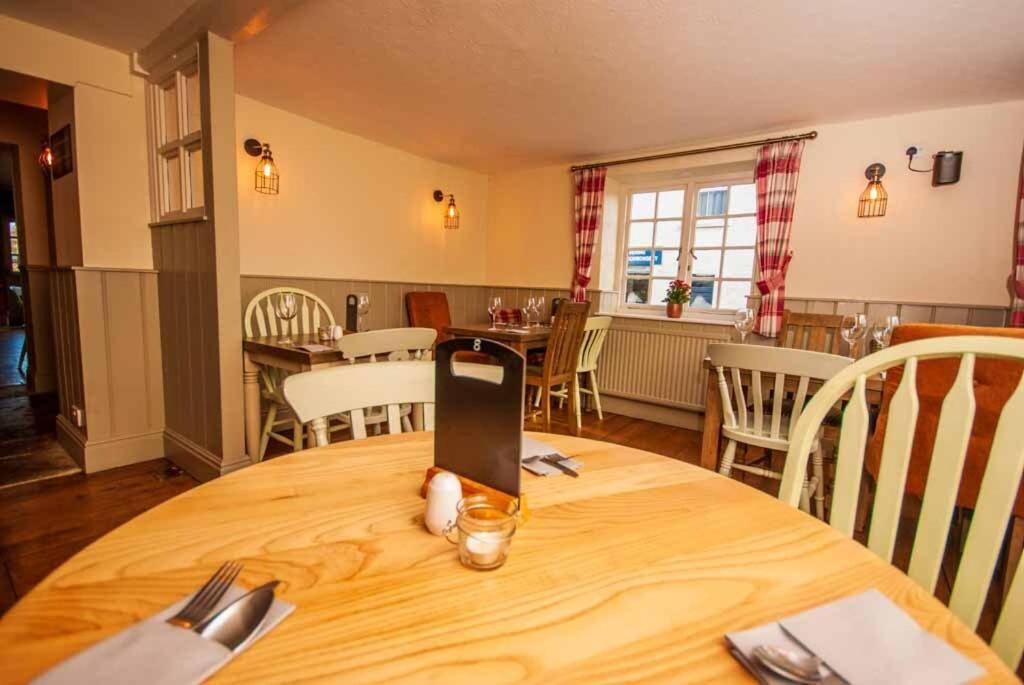 The White Lion Bed & Breakfast Вентнор Екстериор снимка
