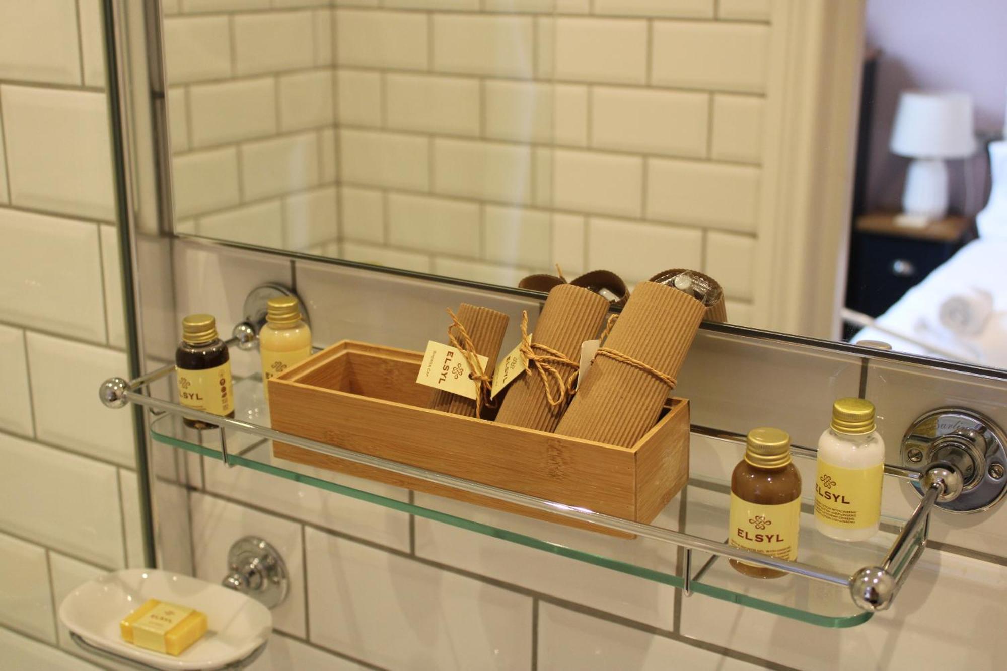 The White Lion Bed & Breakfast Вентнор Екстериор снимка